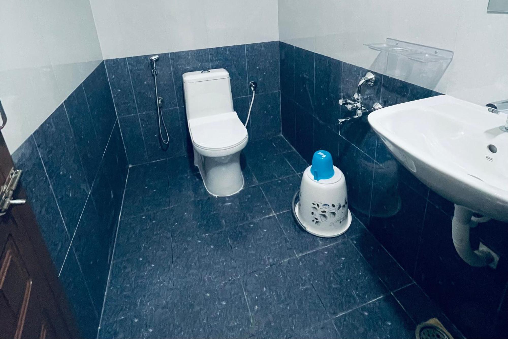 Pearl Stays, Tirupati - Very Convenient For The People Coming From Bangalore And Chennai - You Can Skip City Traffic While Reaching Any Temple In Tirupati - Covered Parking - 24Hrs Front Desk And Hot Water - Free Wifi - Flexible Checkin-In Check-Out 外观 照片